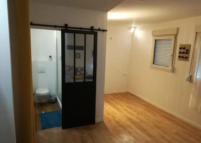 Cosmopolitan & Parking, Centre Le Mans