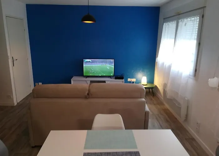 Cosmopolitan & Parking, Centre Apartamento *